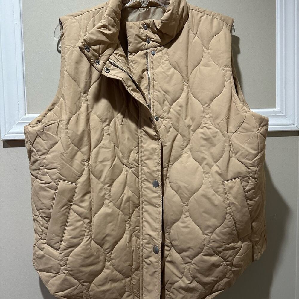 Tan‎ Quilted Puffer Vest with Insulated Lining